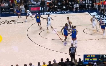 1667729515229075364.gif 3.gif