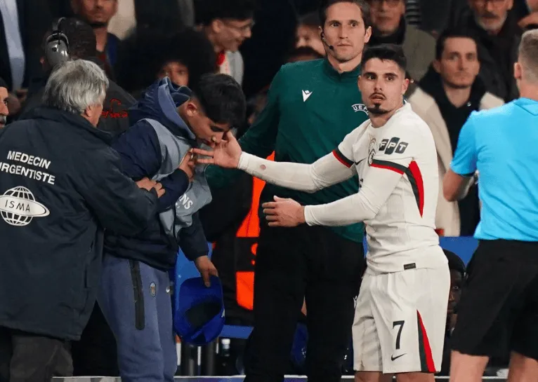 开云体育-欧足联官方：内托因推搡球童的不当行为，启动纪律调查程序